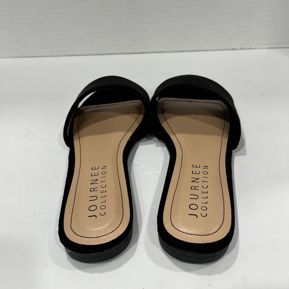 Journee Collection Womens Kolinna Flat Sandals. Size: 6.5. Color: Black - Picture 4 of 7